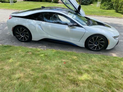 2016 bmw i8