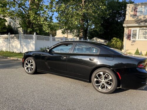 2015 dodge charger se