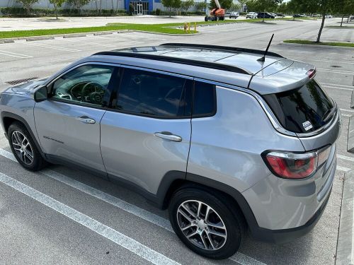 2018 jeep compass latitude w/sun/wheel pkg