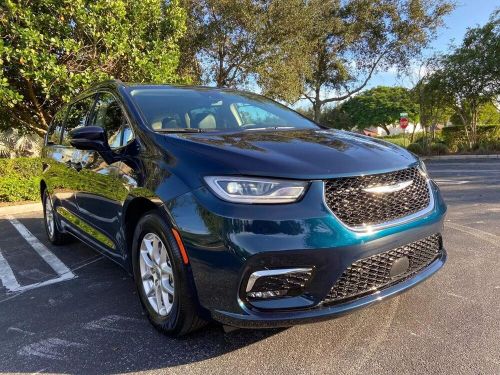 2022 chrysler pacifica touring l fwd