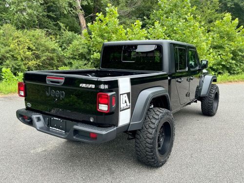 2023 jeep gladiator sport s