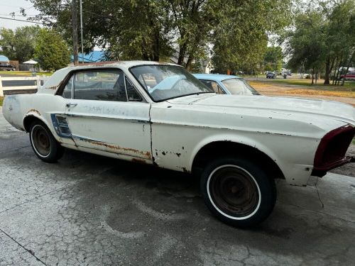 1967 ford mustang