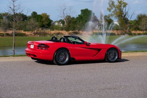 2004 dodge viper srt-10