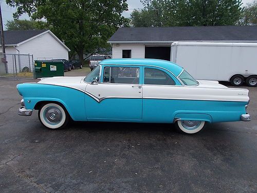 1955 Ford fairlane town sedan #4