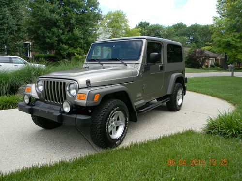 2006 jeep wrangler unlimited sport utility 2-door 4.0l khaki w/khaki interior