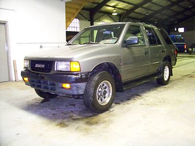 Isuzu rodeo - no reserve - 3.2l v6 - automatic trans