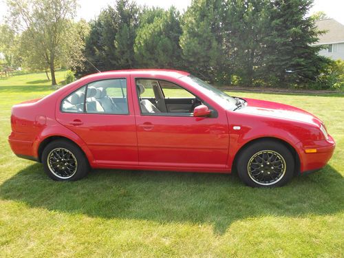 2001 vw jetta 4dr  tdi diesel 5-speed  50 mpg very nice   no reserve