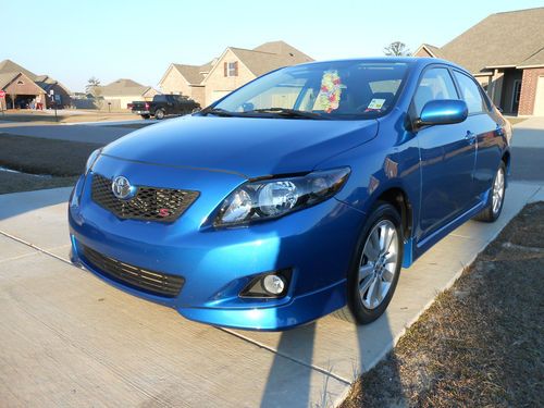 2010 toyota corolla s sedan 4-door 1.8l