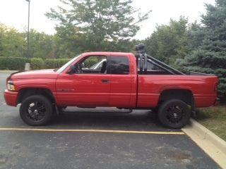 2001 dodge ram sport pickup