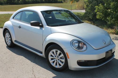 2013 volkswagen beetle 2.5l, 17k miles, factory warranty, excellent condition!!!