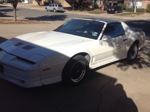 1986 pontiac firebird trans am coupe 2-door 5.0l