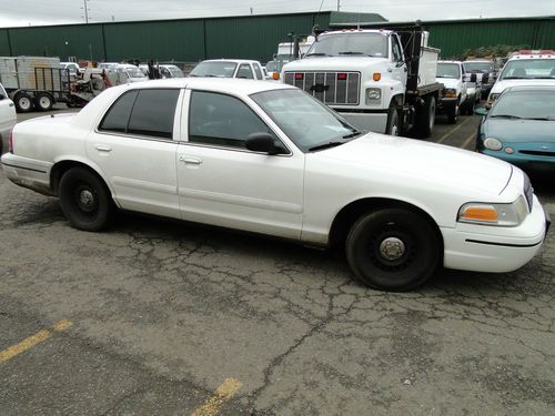 2000 ford crown victoria police interceptor