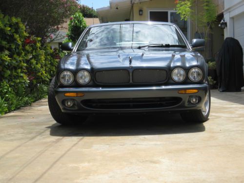 Grace-pace-space jaguar xjr 26k low miles. supercharged garaged, titanium pearl