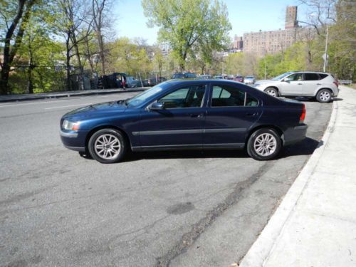 2004 volvo s60 2.5l great car!