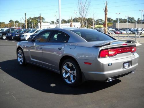 2014 dodge charger sxt