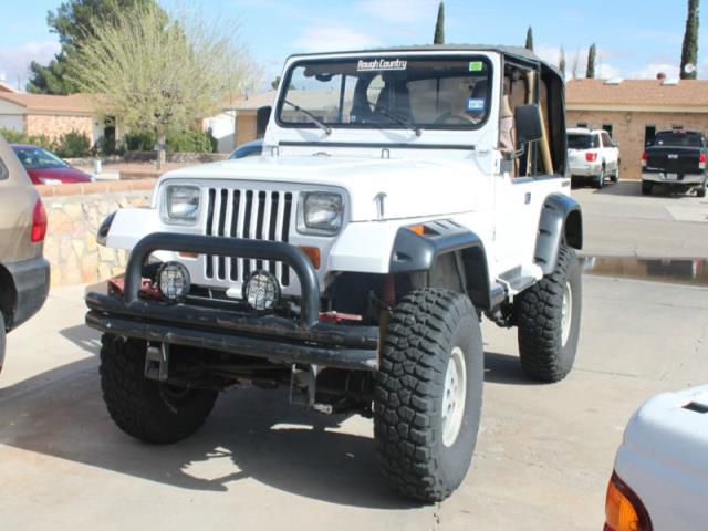 Jeep wrangler base sport utility 2-door