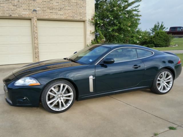 Jaguar: xkr base coupe 2-door