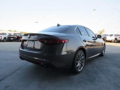 2017 alfa romeo giulia sedan 4d