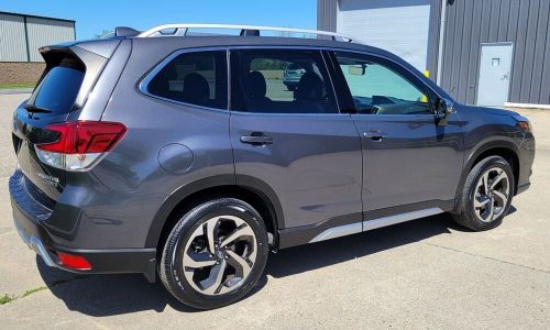 2022 subaru forester touring awd