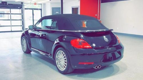 2013 volkswagen beetle - classic 2.5l convertible 2d