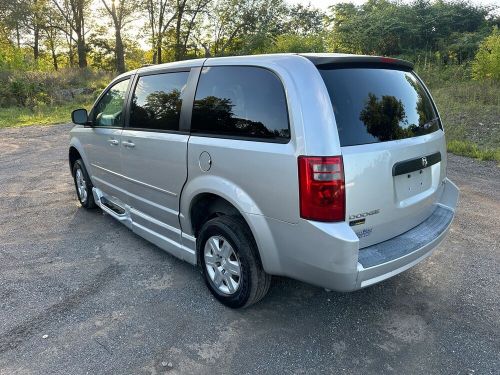 2009 dodge grand caravan wheelchair accessible minivan handicap van side entry