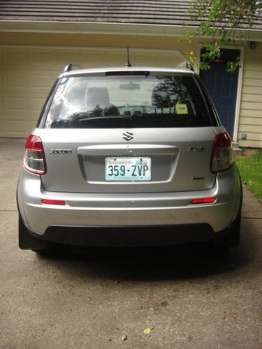 2010 suzuki sx4 crossover hatchback 4-door 2.0l