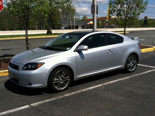 2010 scion tc base coupe 2-door 2.4l