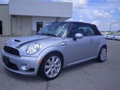 Silver black and gray leather manual convertible 1.6l 4cyl 1 owner heated seats