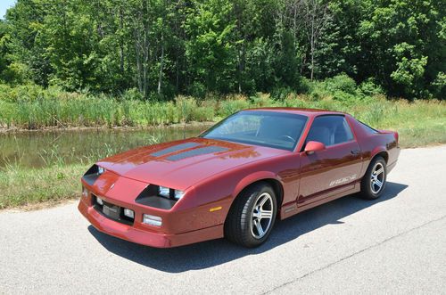 1987 chevrolet camaro z28 iroc-z coupe 2-door 5.0l