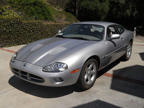 2000 jaguar xk8 base coupe 2-door 4.0l