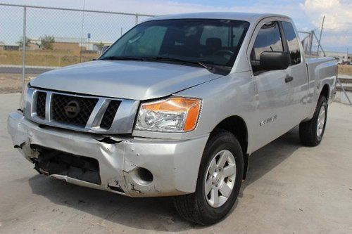 2009 nissan titan 4wd damadge repairable rebuilder only 64k miles runs!!