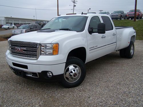 New gmc sierra 3500 crew cab 4x4 denali !!!!! loaded