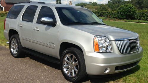 2011 gmc yukon 20" denali wheels-4yr extended warranty. third row seating