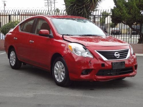 2013 nissan versa 1.6 sv sedan damaged rebuilder runs! economical only 4k miles!