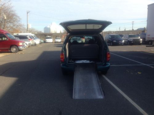 Van wheelchair handicap rear  ramp  entry 1997 ford windstar super clean