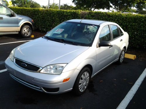 2005 ford focus zx4 sedan 4-door 2.0l