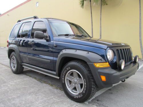 2005 jeep liberty renegade 4x4  *trail rated*  3.7 v6 automatic *accident free*