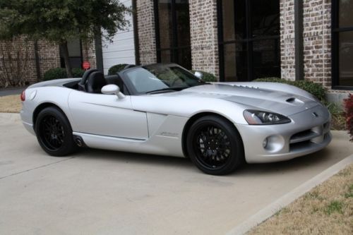 Viper bright silver metallic  8.3l 500 horsepower nav loaded priced to sell