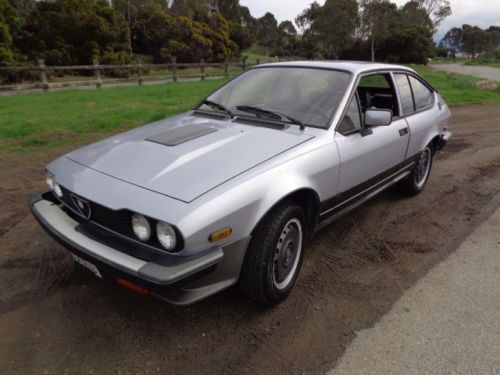 1983 alfa romeo gtv6 - good original - no reserve!