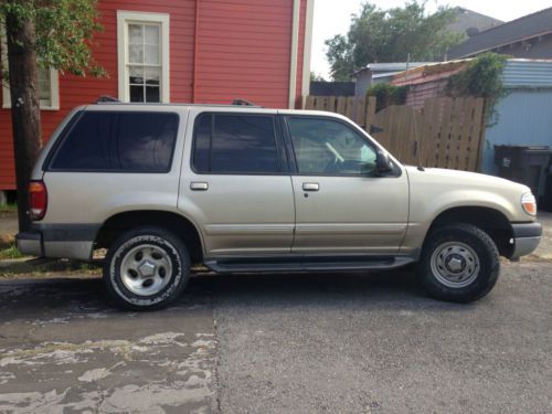 2000 ford explorer xlt sport utility 4-door 4.0l