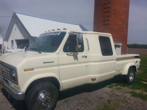 87&#039; 1 ton ford conversion van/truck