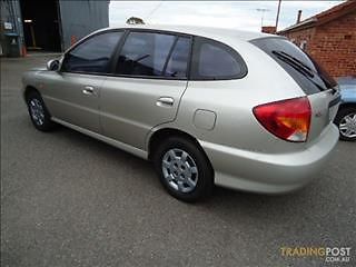 2002 kia rio 5 door hatch automatic