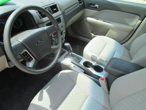 2011 ford fusion se