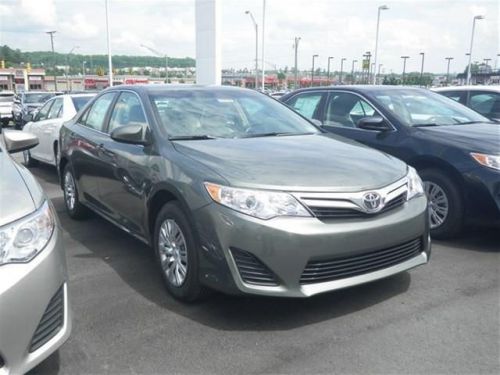 2014 toyota camry le