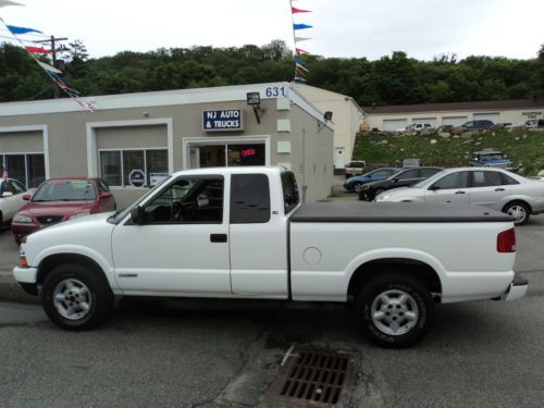 Chevrolet s-10 ls 3dr extended cab 4wd sb