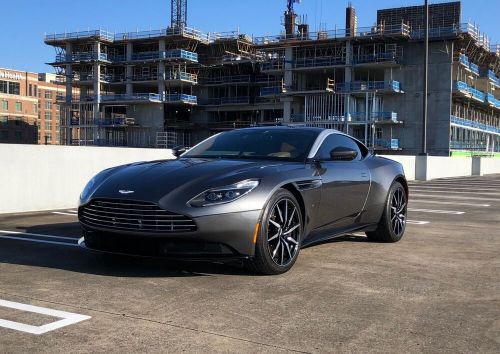 2017 aston martin db11