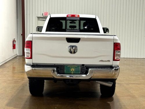 2022 ram 3500 tradesman 4x4 crew cab lwb 6.7l diesel 1owner