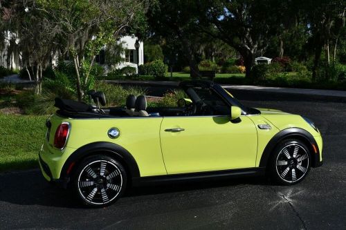 2022 mini cooper s w/iconic trim package and touchscreen navigation p