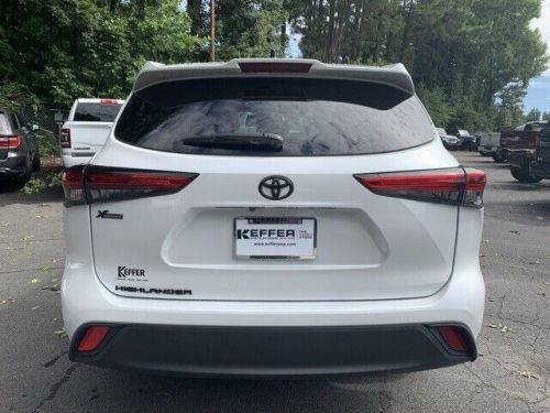 2022 toyota highlander l