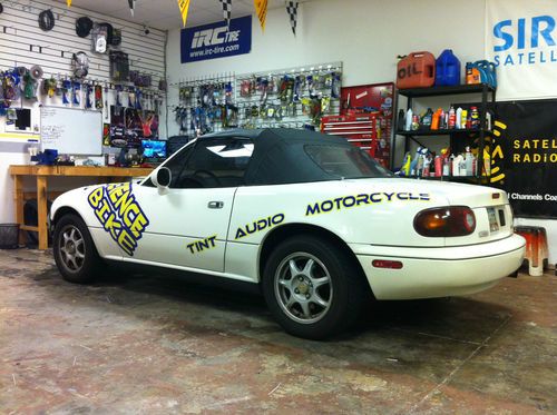 1994 mazda miata convertible 2-door 1.8l